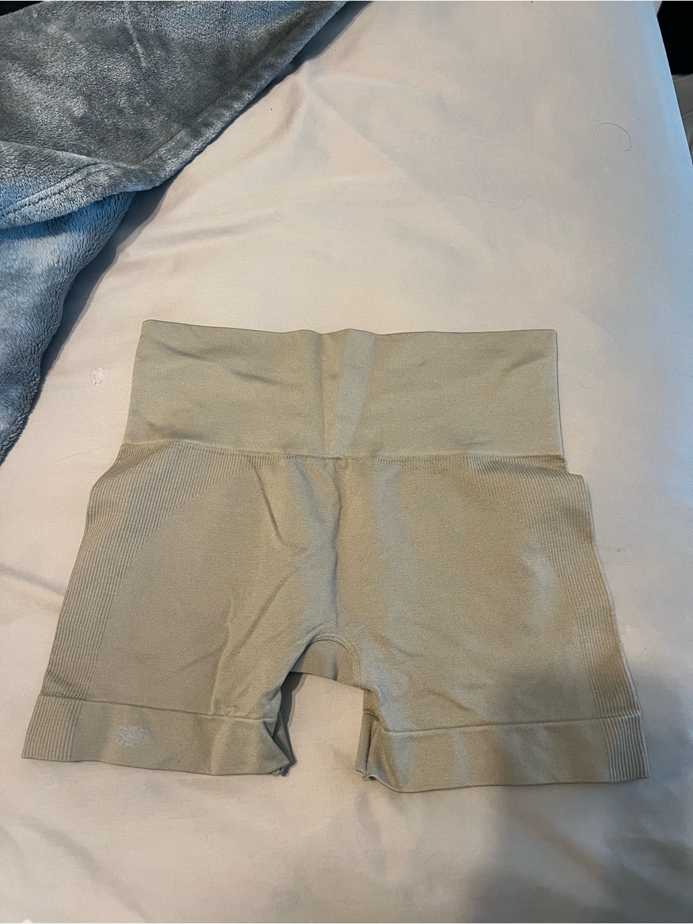 Set active shorts